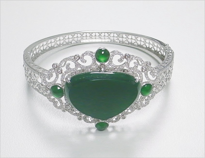 Natural Jadeite 天然緬甸產翡翠 A貨