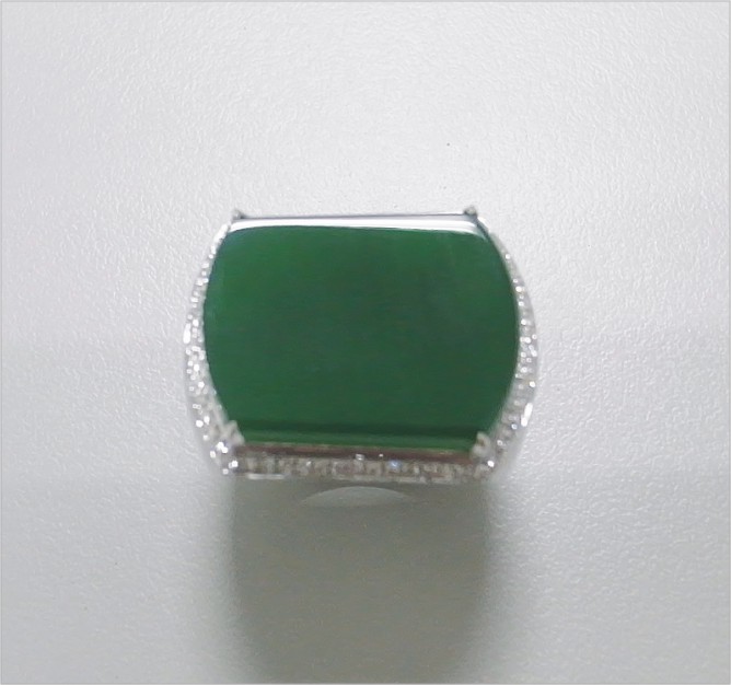 Natural Jadeite 天然緬甸產翡翠 A貨