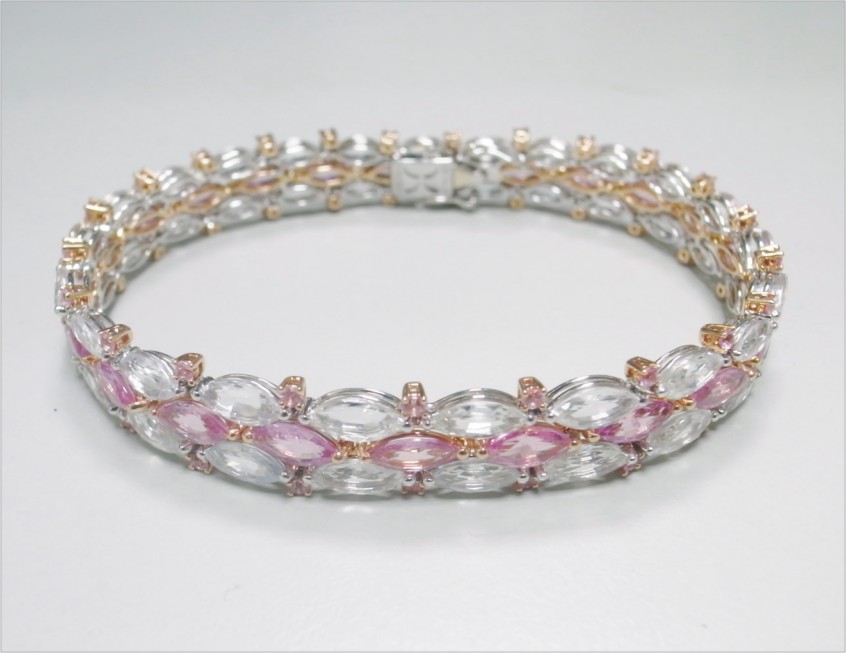 天然粉紅色藍寶石和無色藍寶石