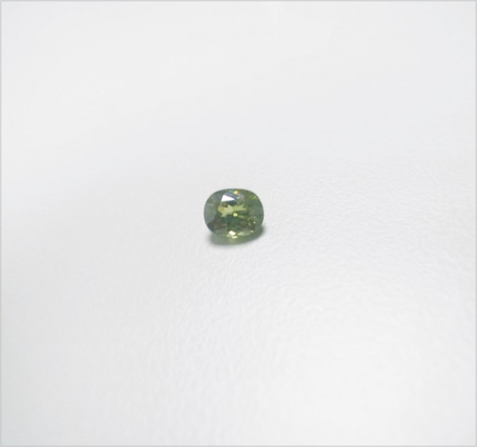 Natural Andradite Garnet - Demantoid 天然鈣鐵榴石 - 翠榴石