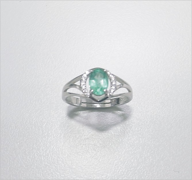 Natural Emerald 天然祖母綠