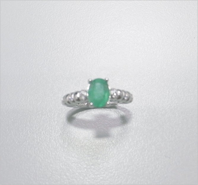 Natural Emerald 天然祖母綠