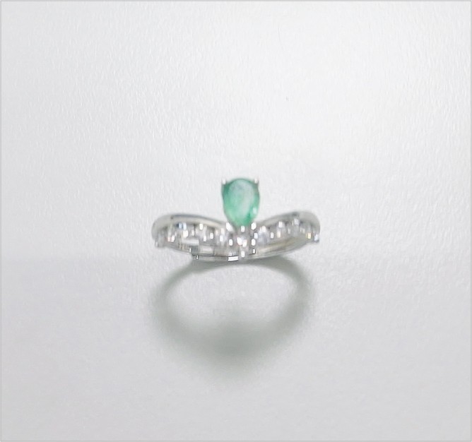 Natural Emerald 天然祖母綠