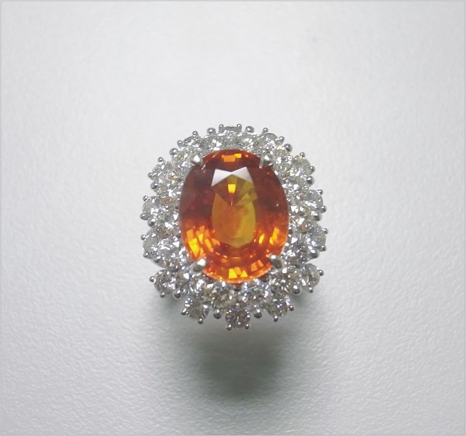 Natural Yellow - Orange Sapphire 天然黃橙色藍寶石