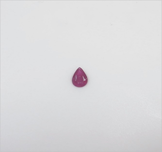 Natural Ruby 天然紅寶石
