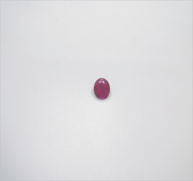 Natural Ruby 天然紅寶石