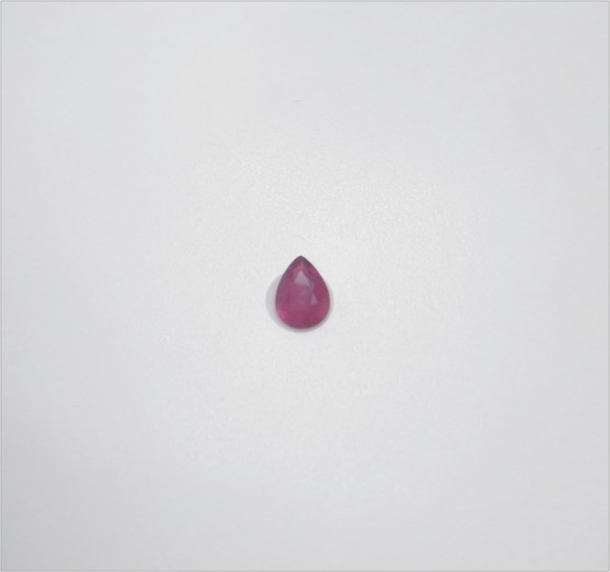 Natural Ruby 天然紅寶石