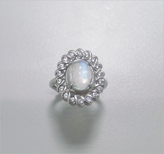 Natural Orthoclase - Moonstone 天然正長石 - 月光石