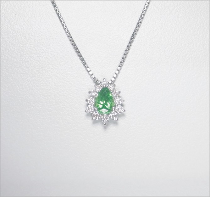 Natural Grossularite Garnet - Tsavorite 天然鈣鋁榴石 - 沙弗萊石