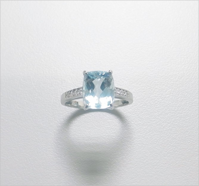 Natural Beryl - Aquamarine 天然綠柱石 - 海水藍寶