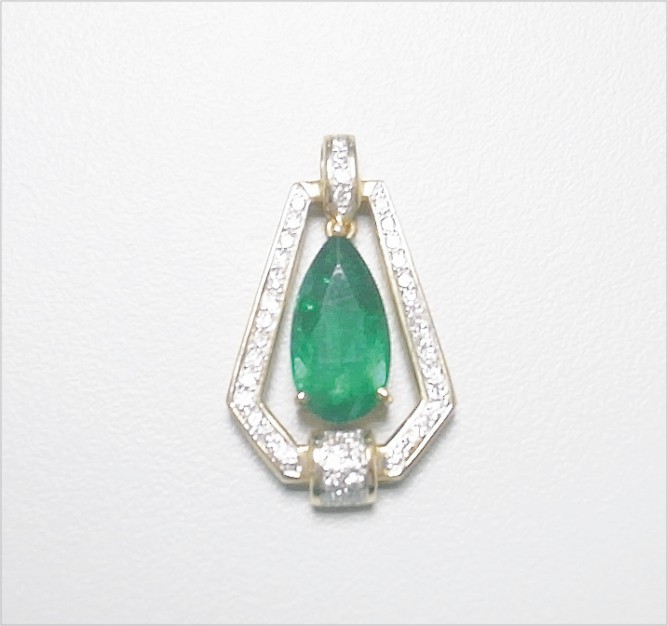 Natural Emerald 天然祖母綠