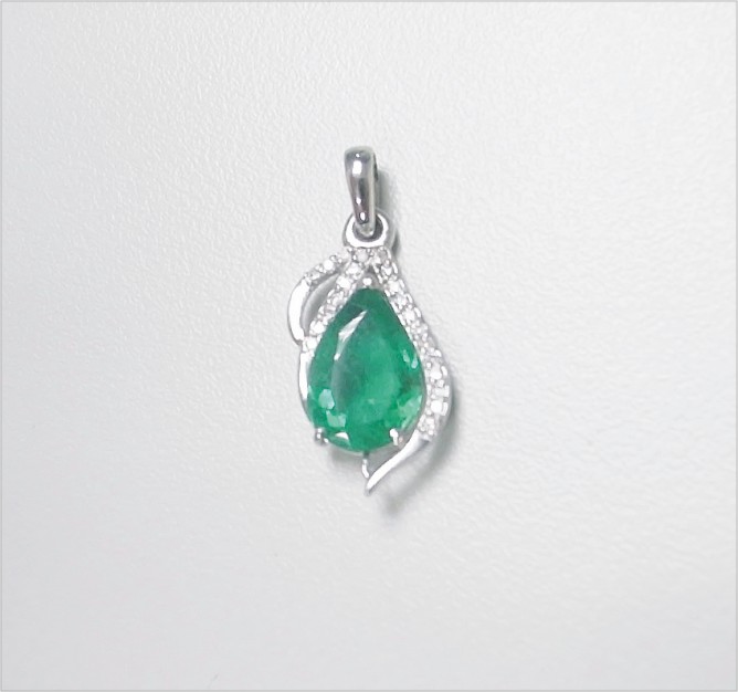 Natural Emerald 天然祖母綠