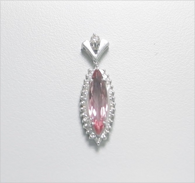 Natural Topaz 天然拓帕石