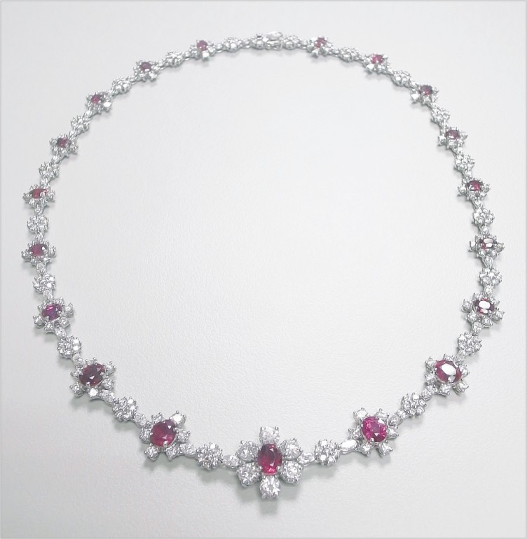 Natural Ruby 天然紅寶石