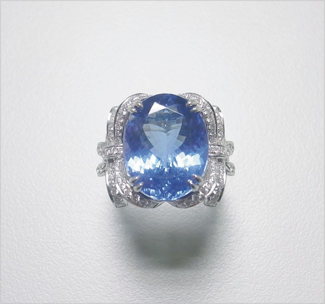 Natural Blue Zoisite - Tanzanite 天然藍色黝簾石 - 丹泉石