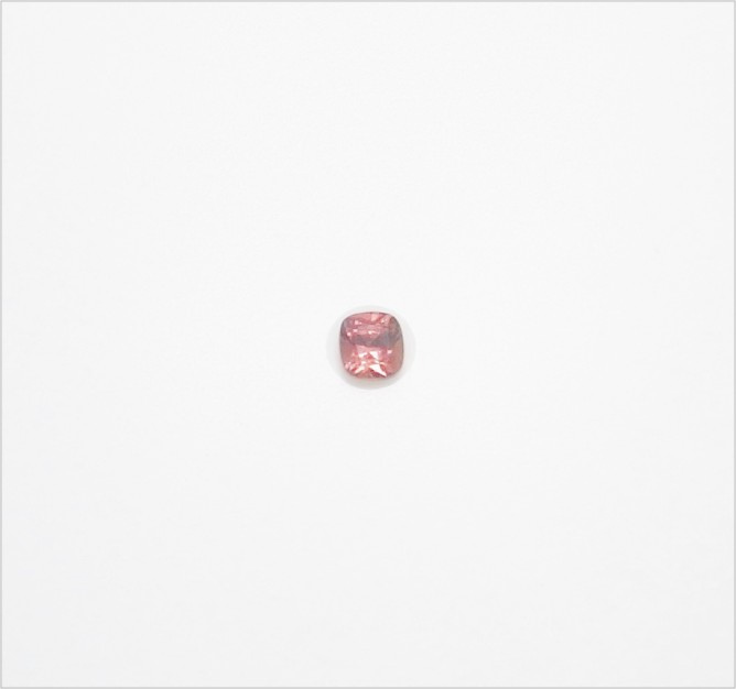 Natural Orangy Pink Sapphire"Natural padparadscha" 天然粉紅橙色藍寶石