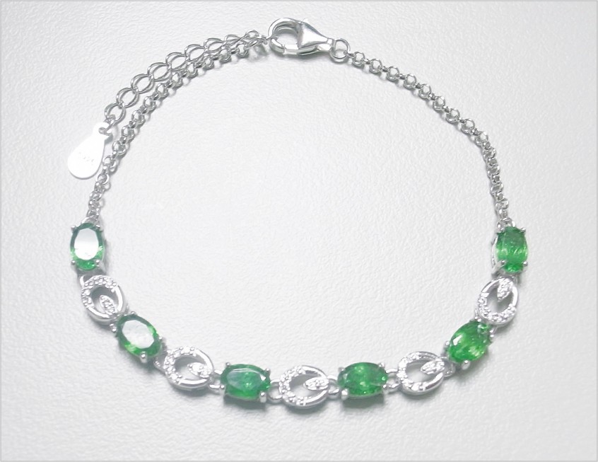 Natural Grossularite Garnet - Tsavorite 天然鈣鋁榴石 - 沙弗萊石