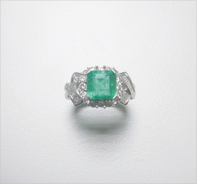 Natural Emerald 天然祖母綠