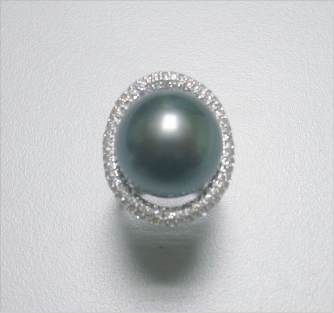 Cultured South-Sea Black Pearl 南洋黑色珍珠