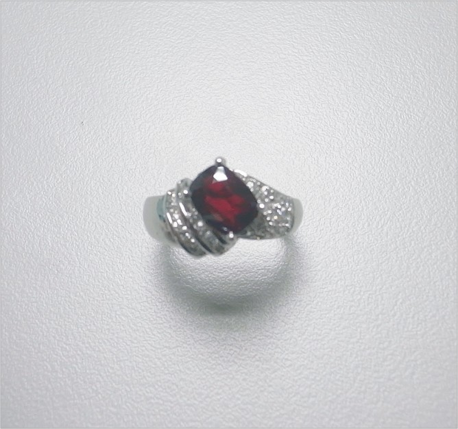 Natural Ruby 天然紅寶石