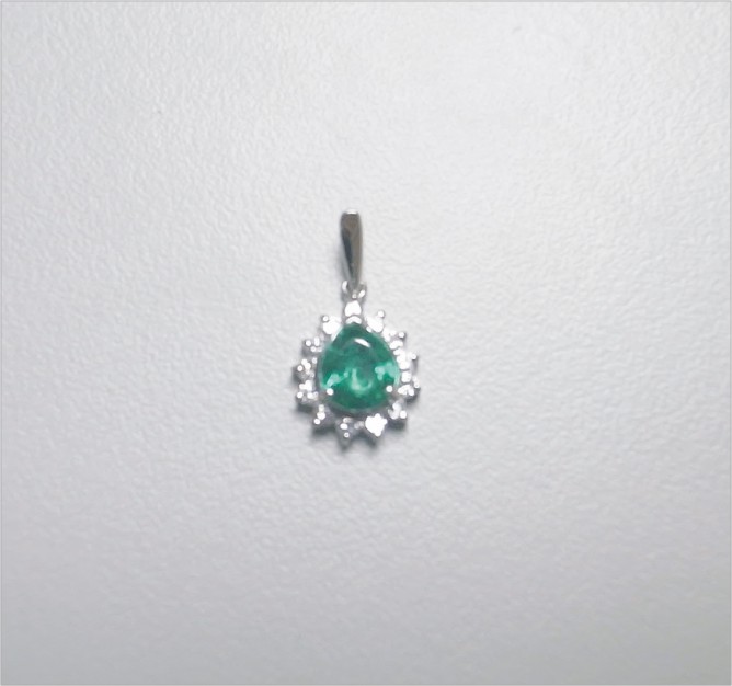 Natural Emerald 天然祖母綠