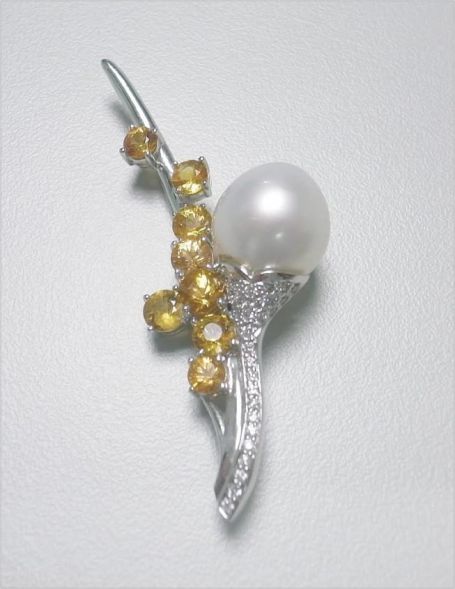 Cultured South-Sea White Pearl 南洋白色珍珠