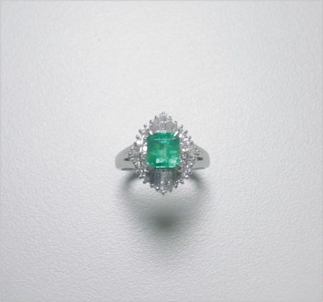 Natural Emerald 天然祖母綠