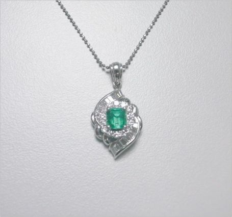 Natural Emerald 天然祖母綠