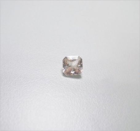 Natural Orangy Pink Sapphire"Natural padparadscha" 天然粉紅橙色藍寶石
