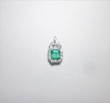 Natural Emerald 天然祖母綠