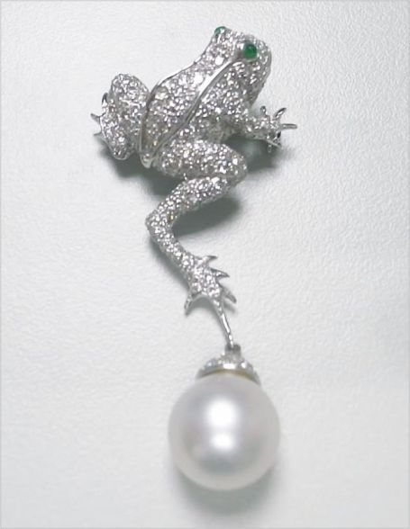 Cultured South-Sea White Pearl 南洋白色珍珠